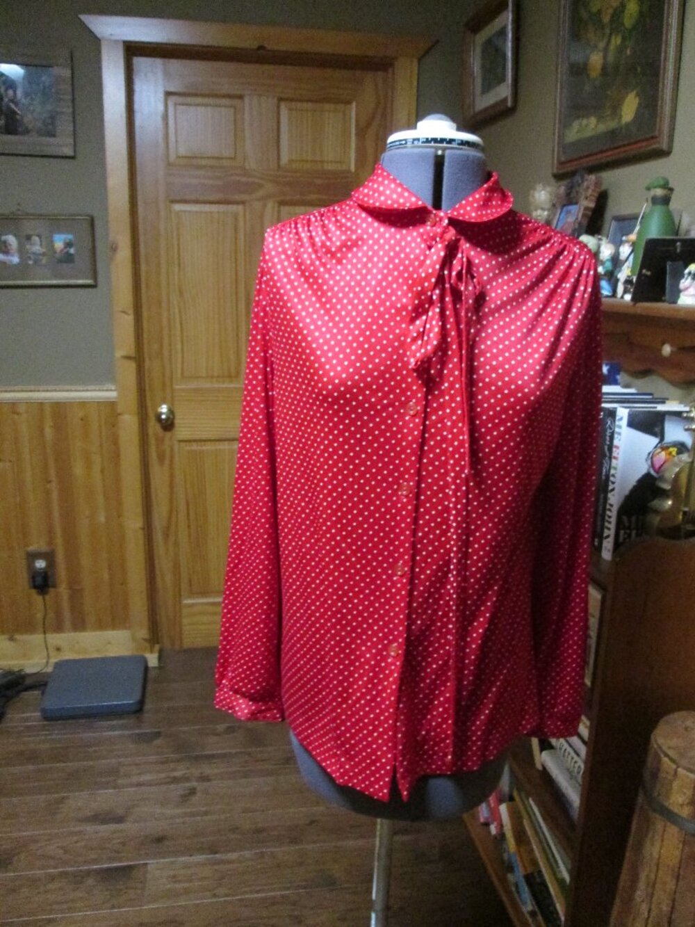 Vtg Graff of California Secretary Blouse bow tie sassy red white Polka dot S/M